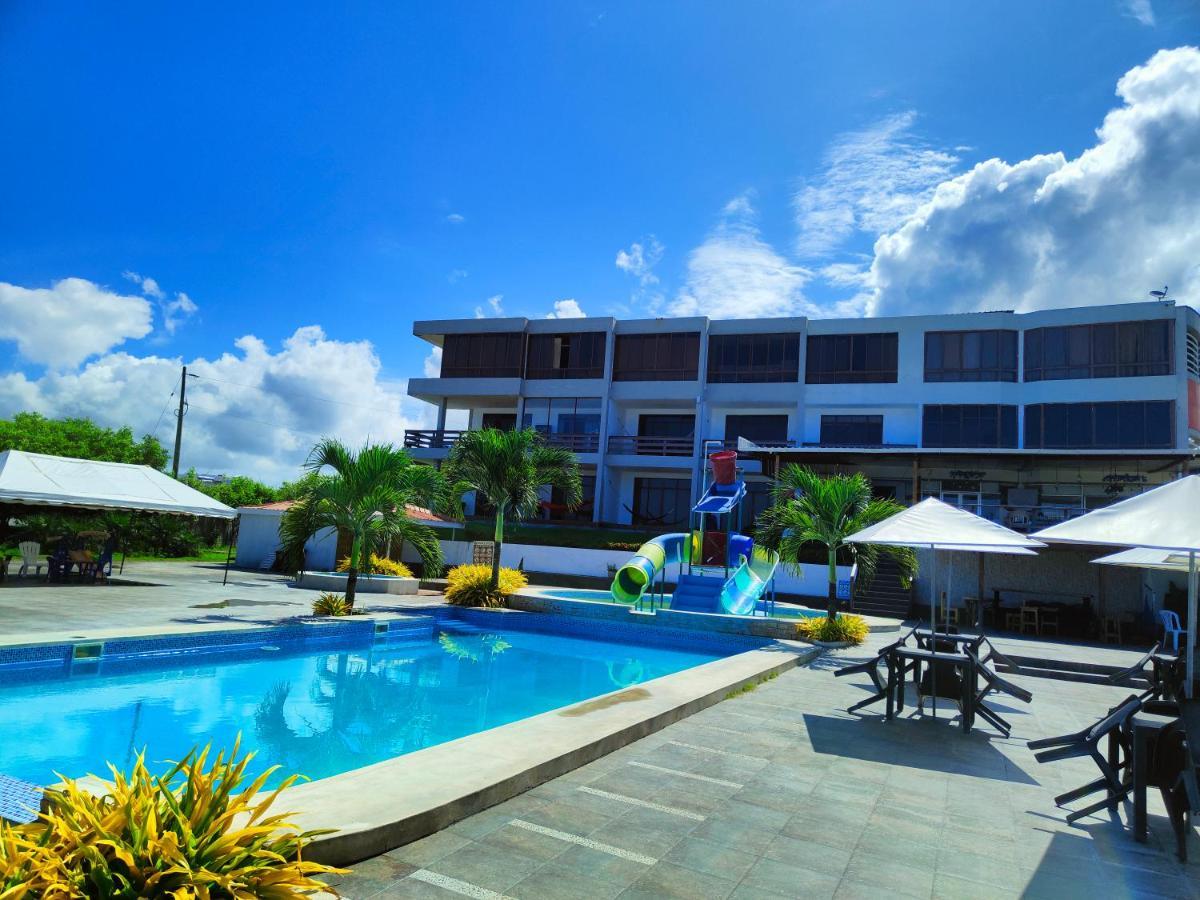 Hotel Punta Azul Педерналес Екстериор снимка