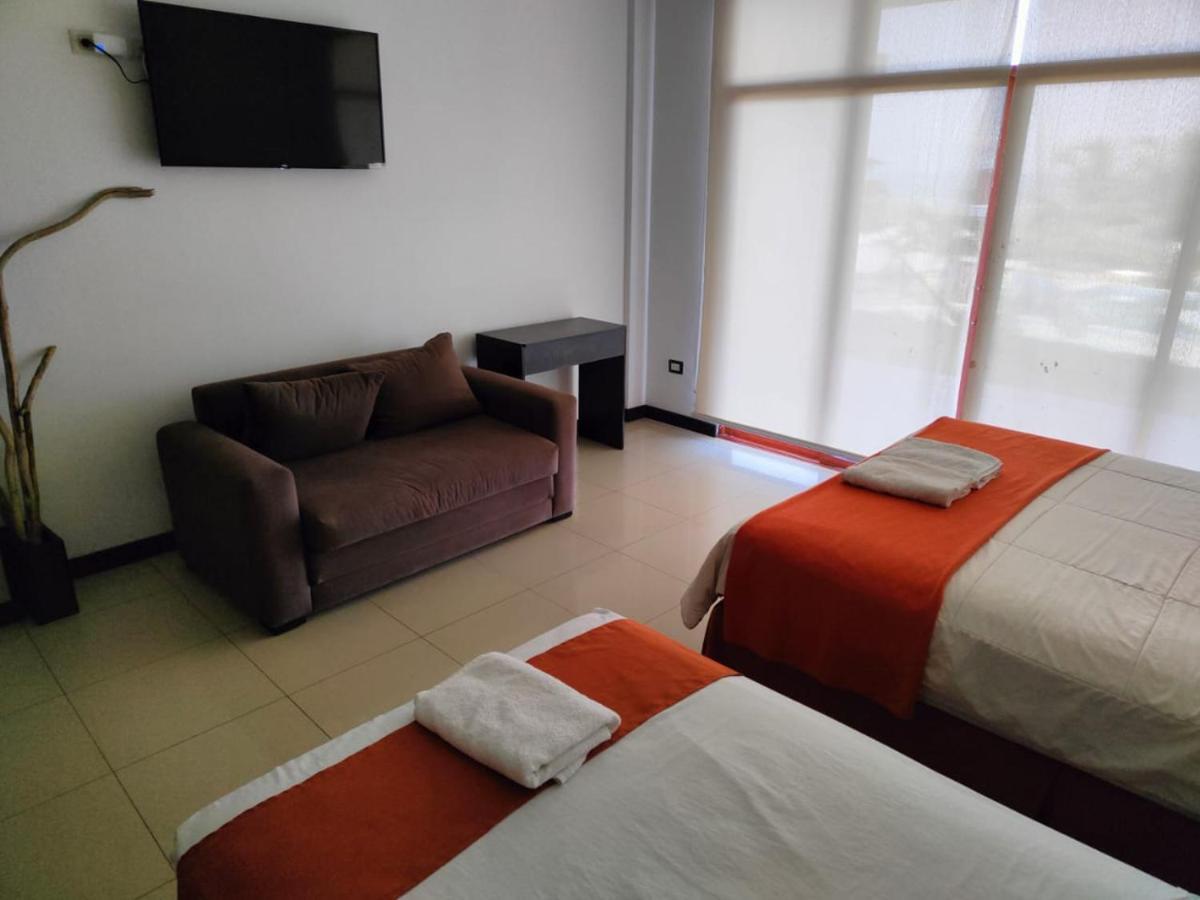 Hotel Punta Azul Педерналес Екстериор снимка