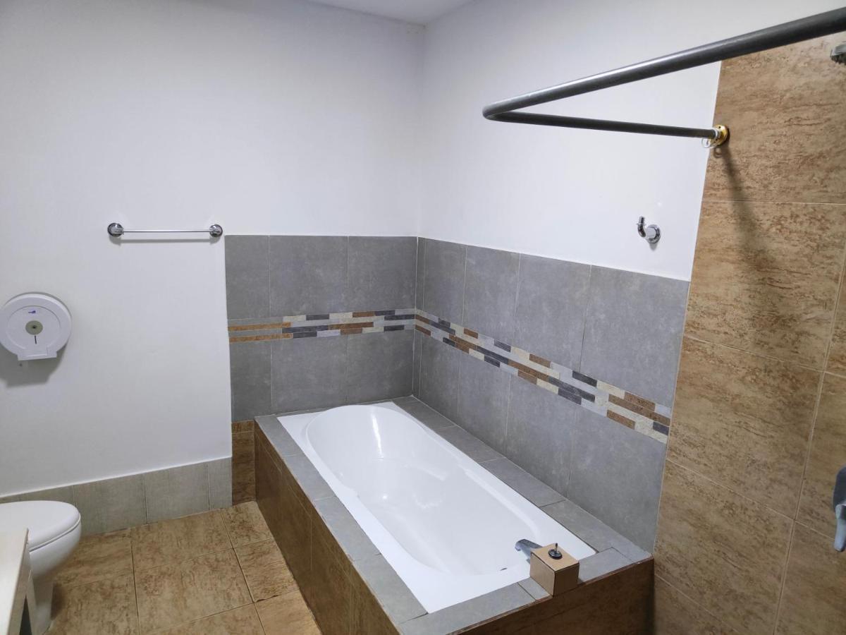 Hotel Punta Azul Педерналес Екстериор снимка