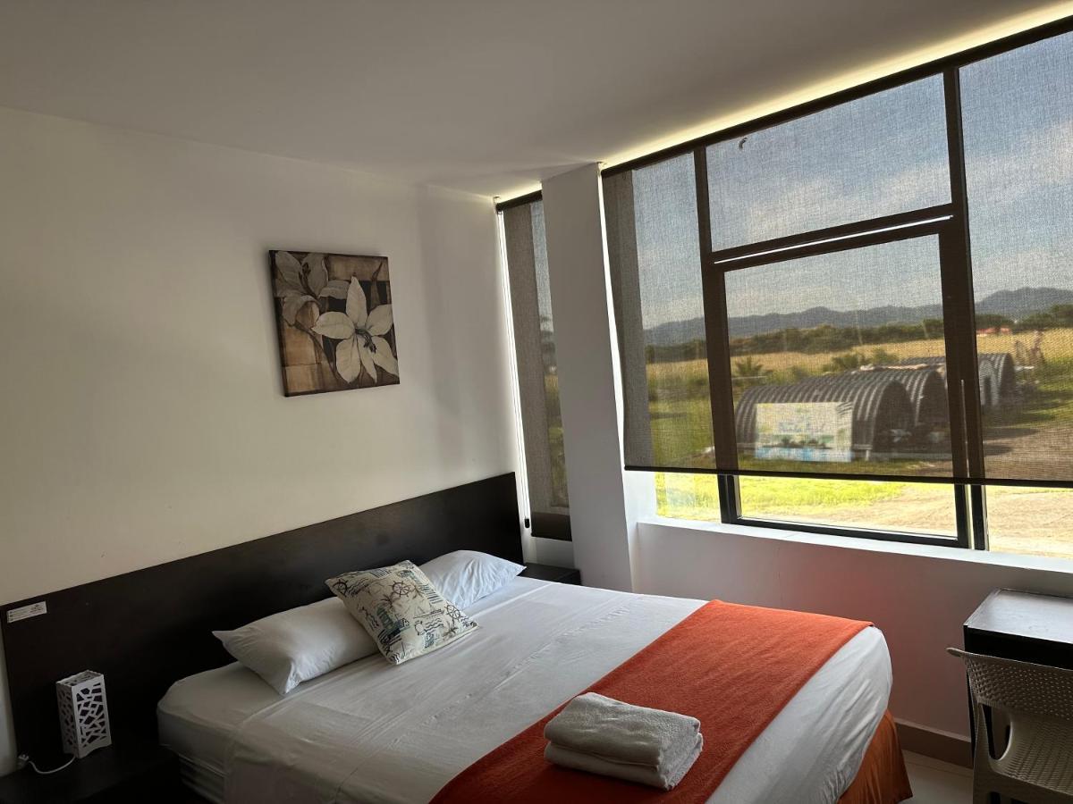 Hotel Punta Azul Педерналес Екстериор снимка