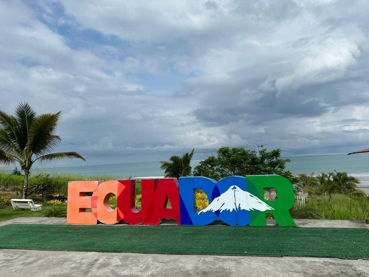 Hotel Punta Azul Педерналес Екстериор снимка